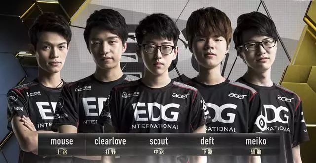 备受瞩目的 备受瞩目的