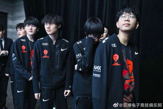 城围成一圈 城围成一圈